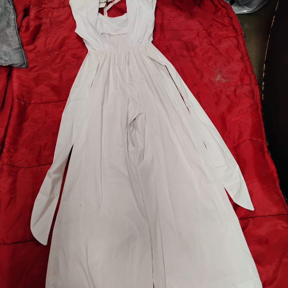 Elegant White Maxi Dress